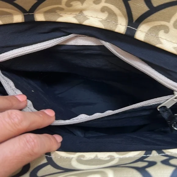 Petunia Pickle Bottom Diaper Backpack Diaper Bag - Picture 6 of 8